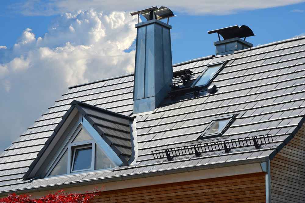 comparing roofing materials in Florida